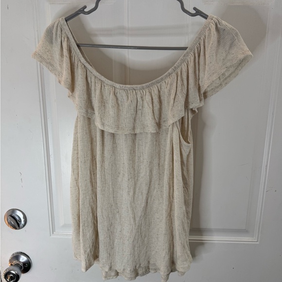 Universal Thread Off Shoulder Ruffle Button Front Top L - Picture 3 of 4
